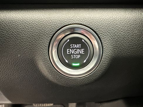 Certified 2025 GMC Terrain Elevation w/ Elevation Premium Package AWD/4WD image 25