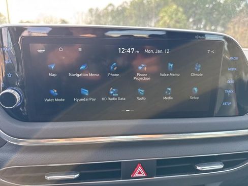 Used 2023 Hyundai Sonata SEL Plus image 12