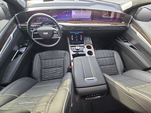 Used 2025 Cadillac Escalade ESV Sport Platinum w/ LPO, ONYX Package AWD/4WD image 20