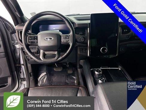 Used 2023 Ford Expedition Max Limited image 29