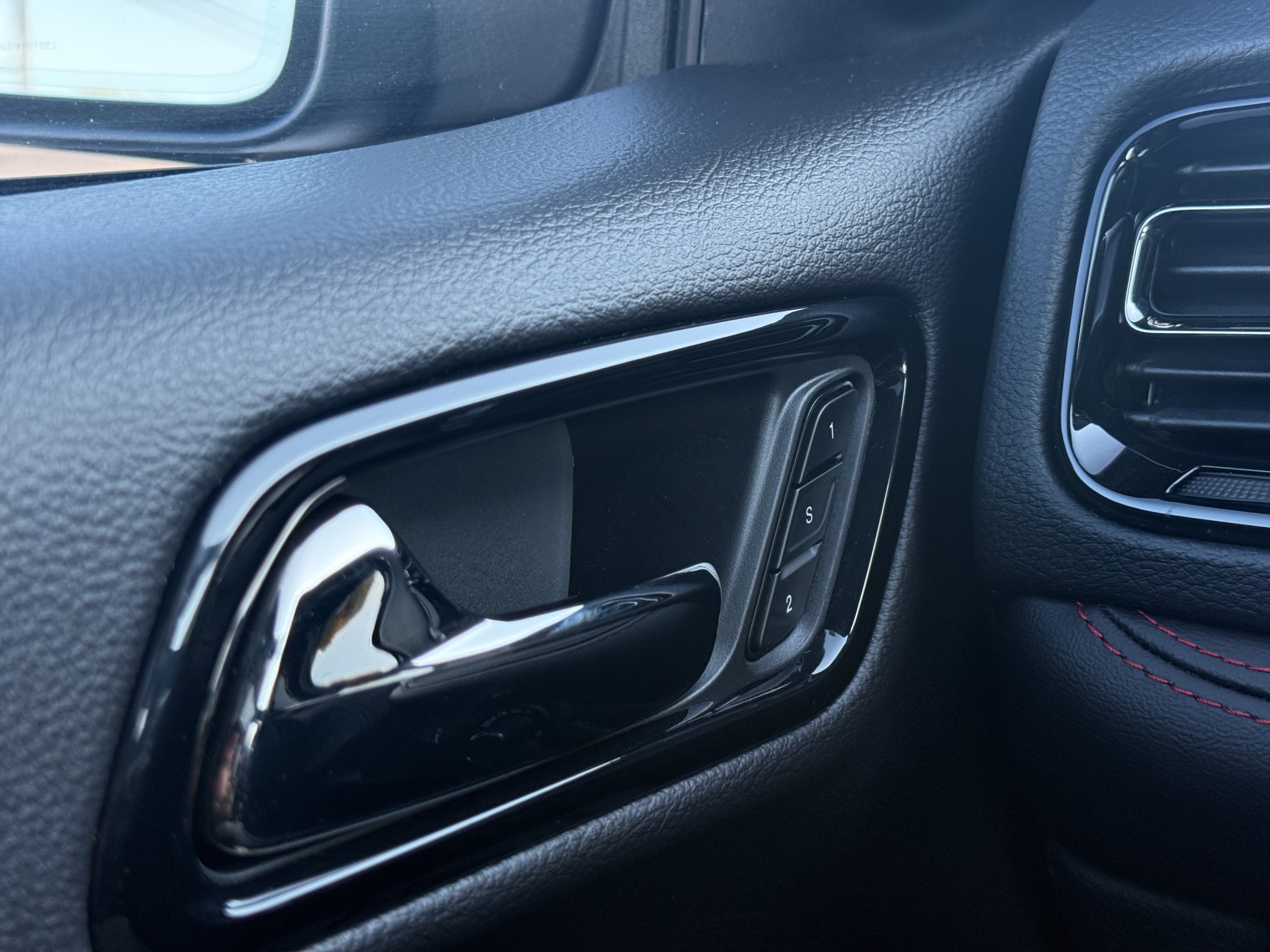 Used 2025 Dodge Durango R/T AWD/4WD image 23