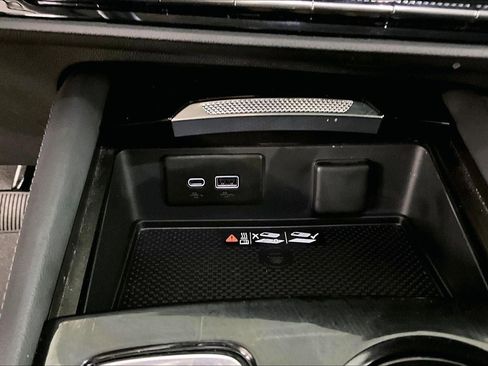 Used 2025 Buick Envision Preferred image 16