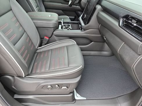 New 2026 GMC Yukon XL AT4 Ultimate image 16