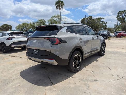 New 2026 Kia Sportage EX image 8