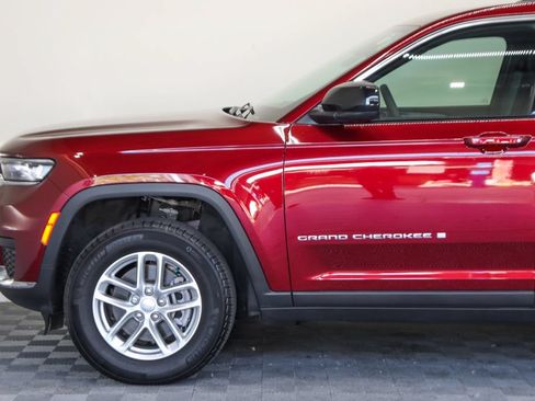 Used 2025 Jeep Grand Cherokee L Laredo w/ Luxury Tech Group I RWD image 43