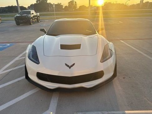 Used 2017 Chevrolet Corvette Grand Sport w/ Carbon Flash Badge Package RWD image 3