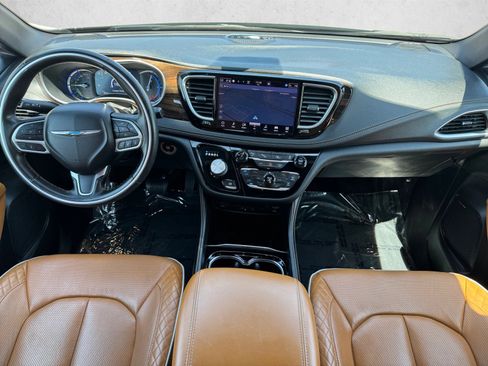 Used 2021 Chrysler Pacifica Pinnacle FWD image 20