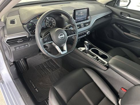 Used 2024 Nissan Altima 2.5 SR image 12