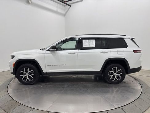 Certified 2023 Jeep Grand Cherokee L Limited image 4