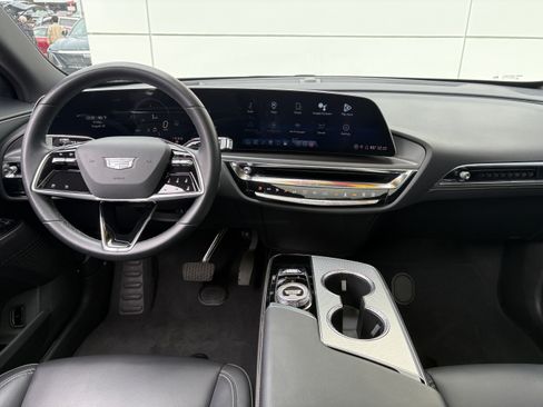 Certified 2024 Cadillac Lyriq Tech AWD/4WD image 18