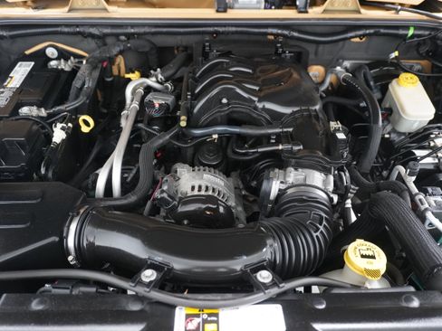 Used 2013 Jeep Wrangler Sahara w/ Connectivity Group image 23