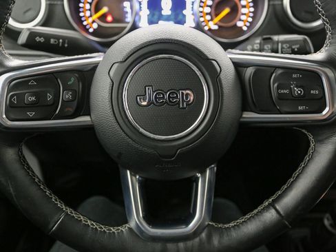 Used 2019 Jeep Wrangler Unlimited Sahara w/ Dual Top Group image 42