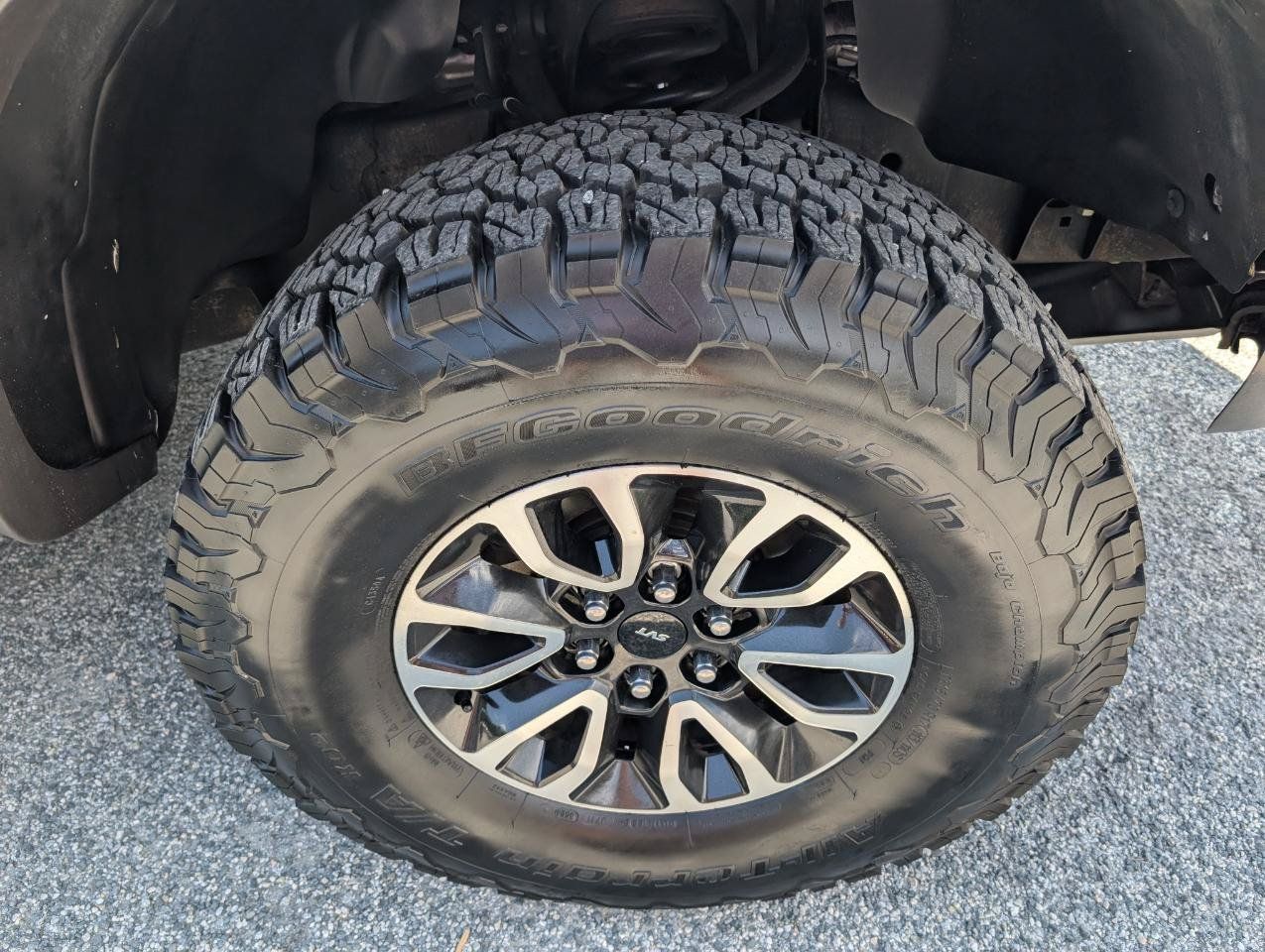 Used 2014 Ford F150 Raptor w/ Equipment Group 801A Luxury AWD/4WD image 4