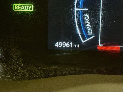 Used 2025 Toyota Camry SE FWD image 19