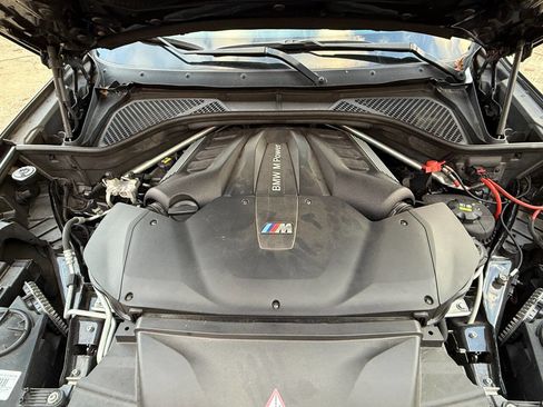 Used 2016 BMW X5 M image 26
