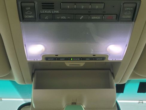 Used 2007 Lexus LS 460 L image 17