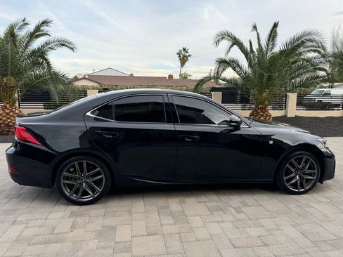 Used 2019 Lexus IS 300 F Sport image 4