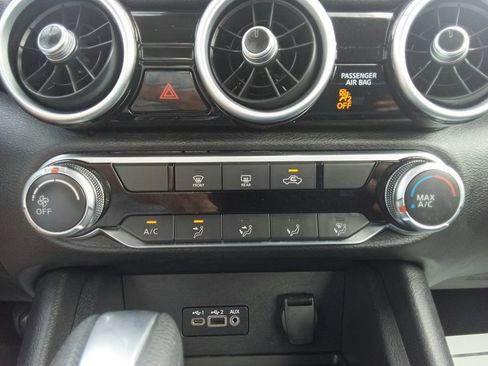 Used 2023 Nissan Sentra SV FWD image 28