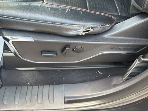 Used 2023 Ford F150 Lariat AWD/4WD image 19