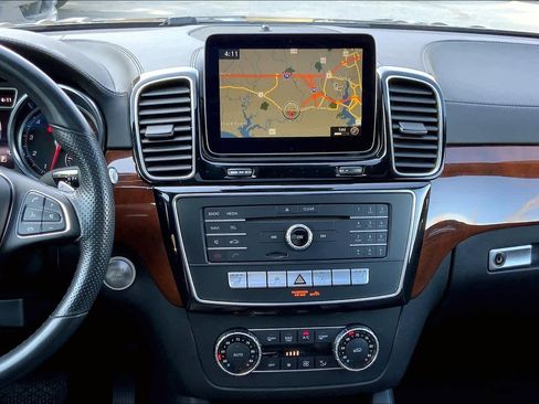 Used 2018 Mercedes-Benz GLS 450 GLS 450 image 7