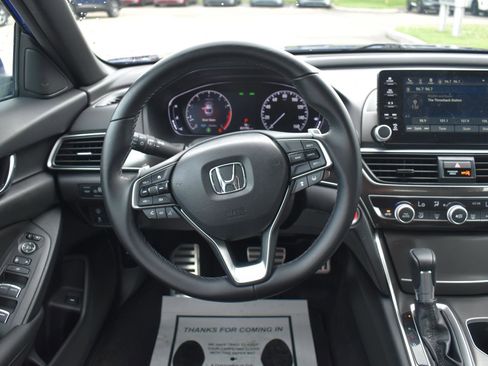 Used 2019 Honda Accord Sport image 32