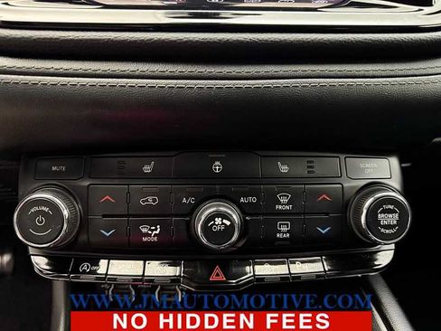 Used 2021 Dodge Durango SXT AWD/4WD image 28