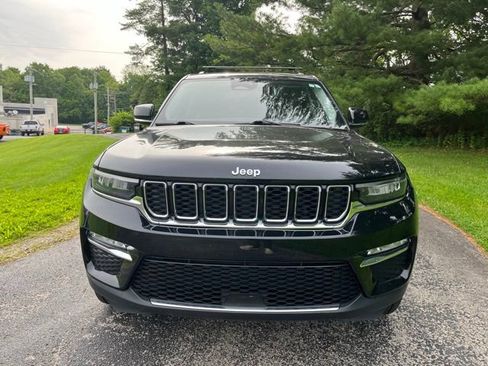 Used 2022 Jeep Grand Cherokee Limited w/ Trailer Tow Prep Group (B) AWD/4WD image 10