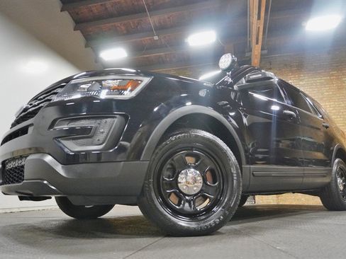 Used 2019 Ford Explorer 4WD Police Interceptor image 3