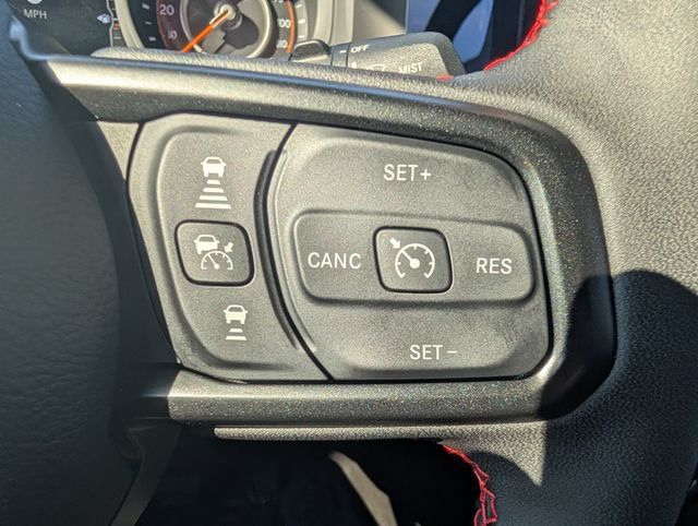 Used 2024 Jeep Wrangler Rubicon w/ Technology Group AWD/4WD image 17