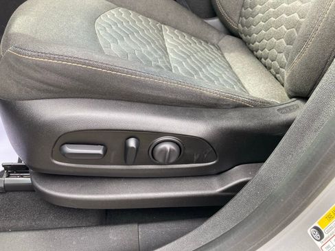 Certified 2019 Chevrolet Equinox LT AWD/4WD image 11