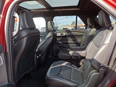 Used 2020 Ford Explorer ST AWD/4WD image 11