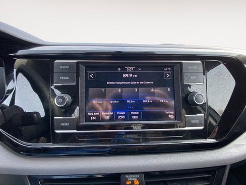 Used 2022 Volkswagen Taos S image 22