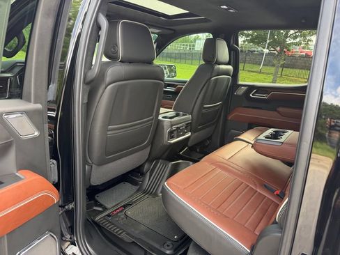 Used 2024 GMC Sierra 1500 Denali Ultimate AWD/4WD image 27
