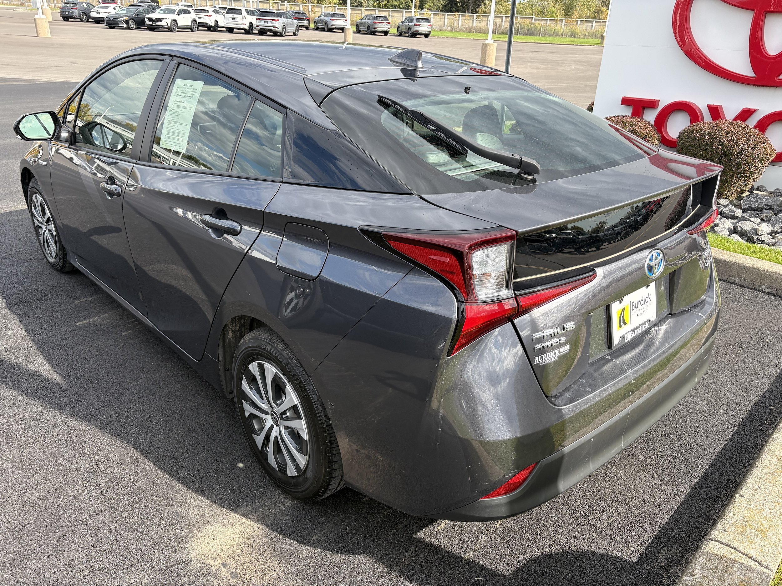 Used 2019 Toyota Prius XLE AWD/4WD image 6