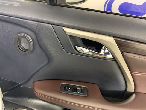 Used 2019 Lexus RX 350L image 43