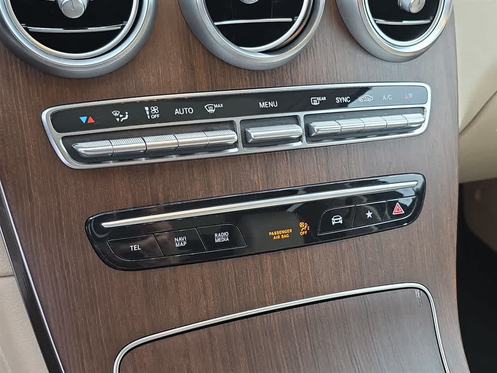 Used 2021 Mercedes-Benz GLC 300 4MATIC image 22