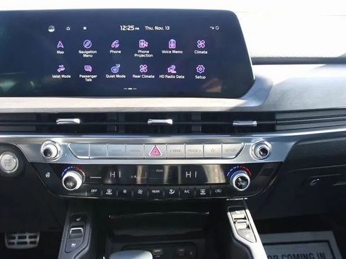 Used 2025 Kia Telluride SX X-Line AWD/4WD image 17