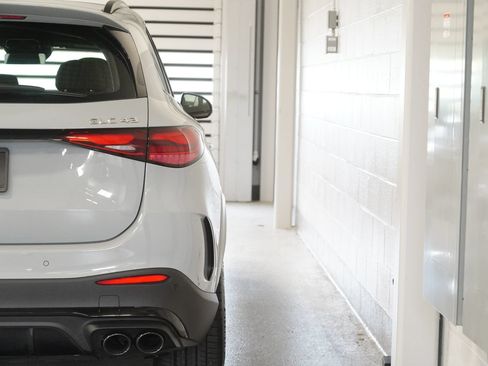 Certified 2026 Mercedes-Benz GLC 43 AMG 4MATIC image 10