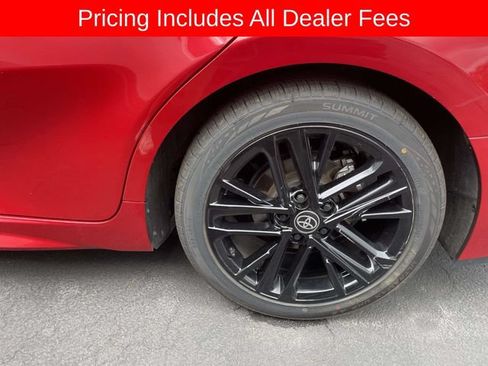 Used 2025 Toyota Camry SE FWD image 4