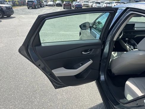 Used 2024 Honda Accord EX image 26