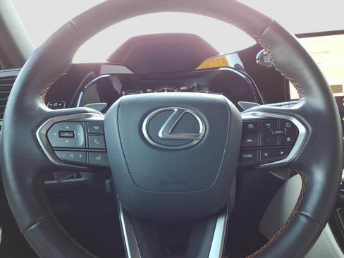 Used 2024 Lexus NX 250 FWD w/ Premium Package image 18