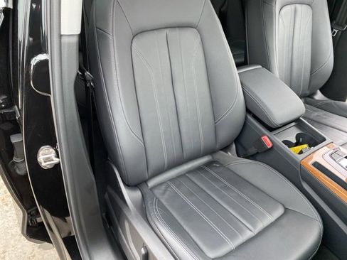 Used 2023 Audi Q5 2.0T Premium w/ Convenience Package image 35