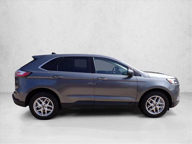 Used 2024 Ford Edge SEL AWD/4WD image 5