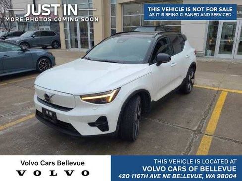Used 2023 Volvo XC40 Recharge Ultimate w/ Protection Package Premier image 1