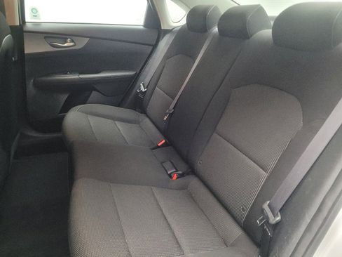Used 2020 Kia Forte LXS FWD image 18