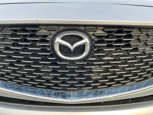 Used 2019 MAZDA MAZDA3 Sedan image 10