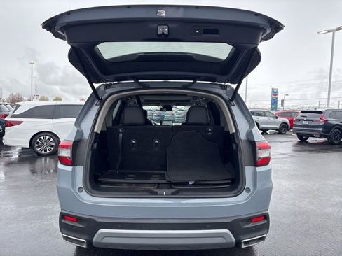Used 2023 Honda Pilot Touring image 32
