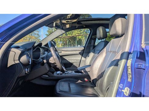 Used 2022 Alfa Romeo Stelvio Ti image 14