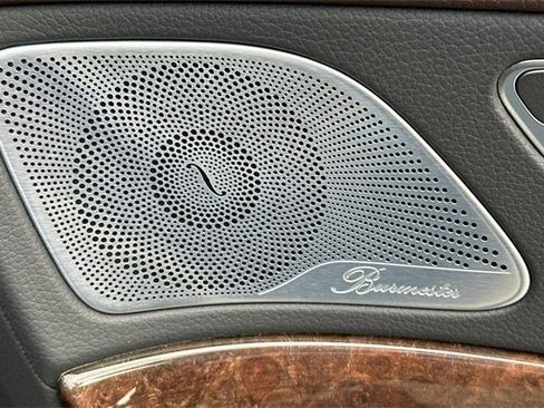 Used 2018 Mercedes-Benz S 560 Sedan image 21