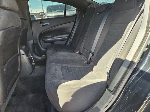 Used 2012 Dodge Charger SE RWD image 25